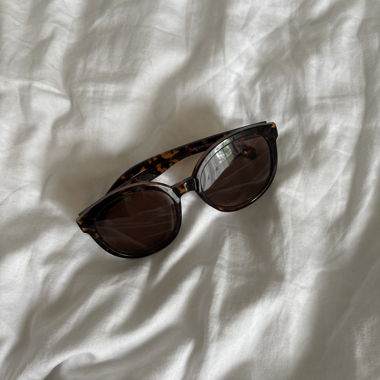 Sunglasses leo print