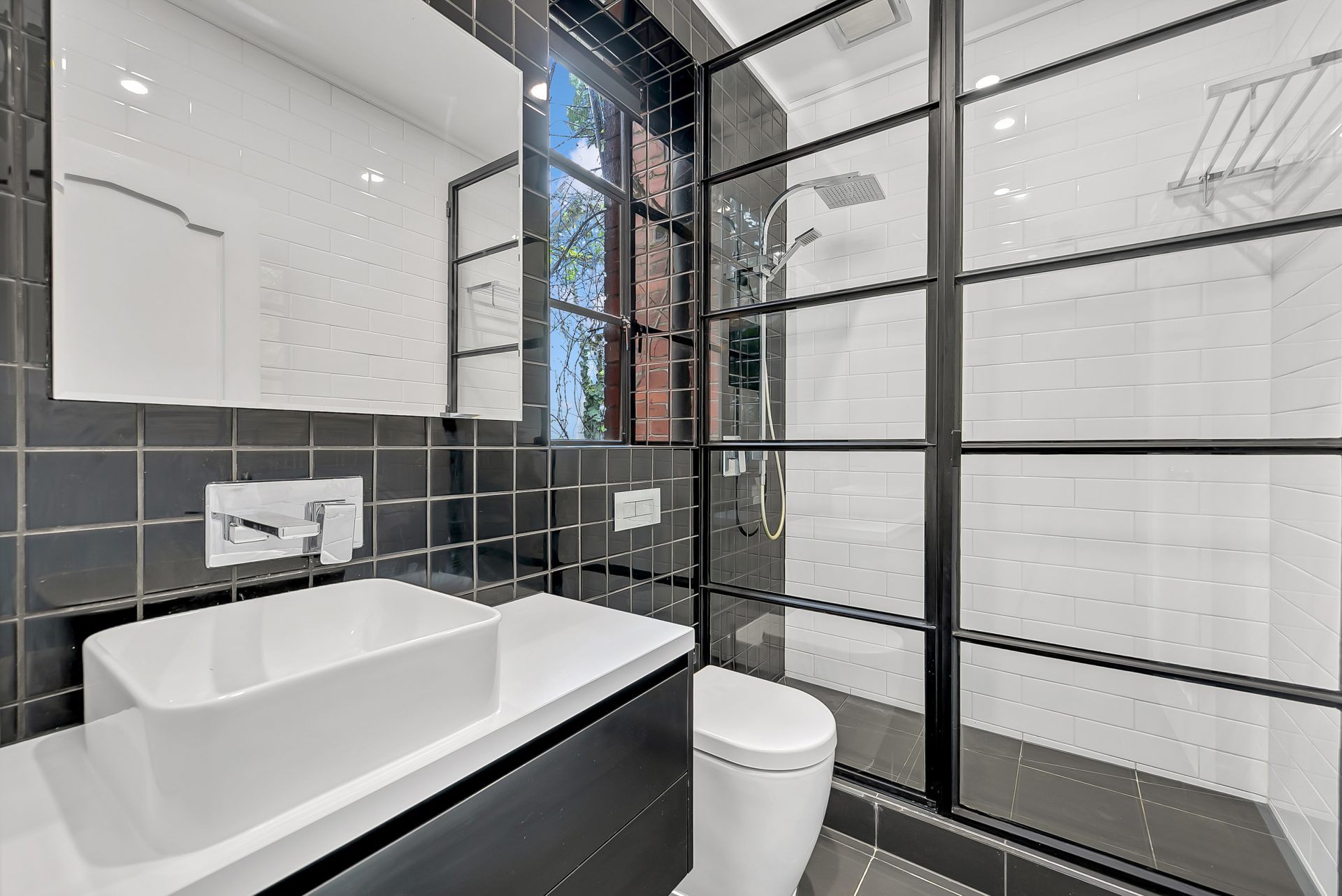 FOR LEASE- Live the Deco Dream on Domain- South Yarra - Image 7