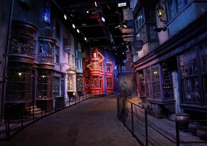 To the Warner Brothers Harry Potter studio with transfer - photo 5