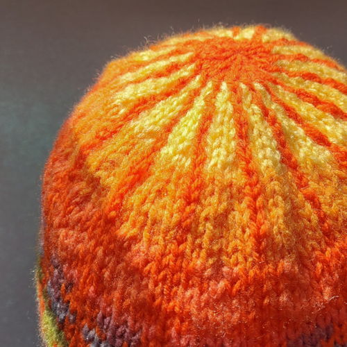 Treelines hat for children using 8 ply knitting pattern