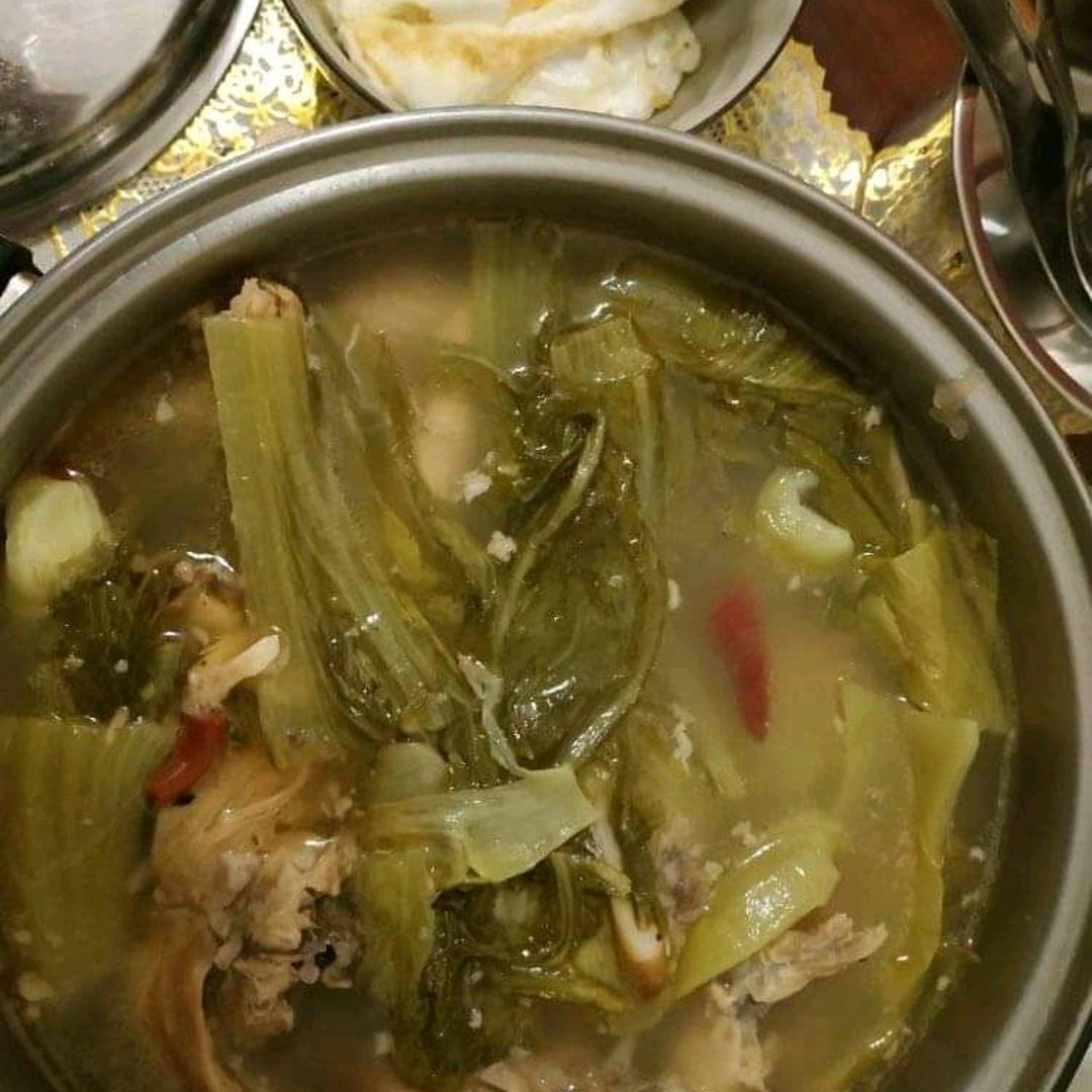 Do you love choy Buai ( vegetable meat)
My hubby love this dish after I cooked for few times.
The only difficult thing is I have to buy buah asam in Malaysia. It won't be usual taste without buah asam.