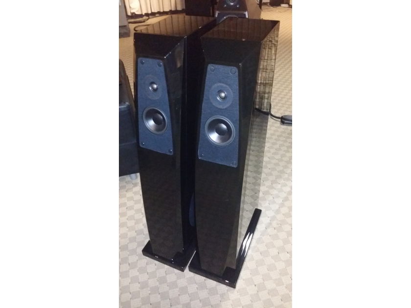 Rockport Technologies Mira Model 1 Piano Black Speakers Pair