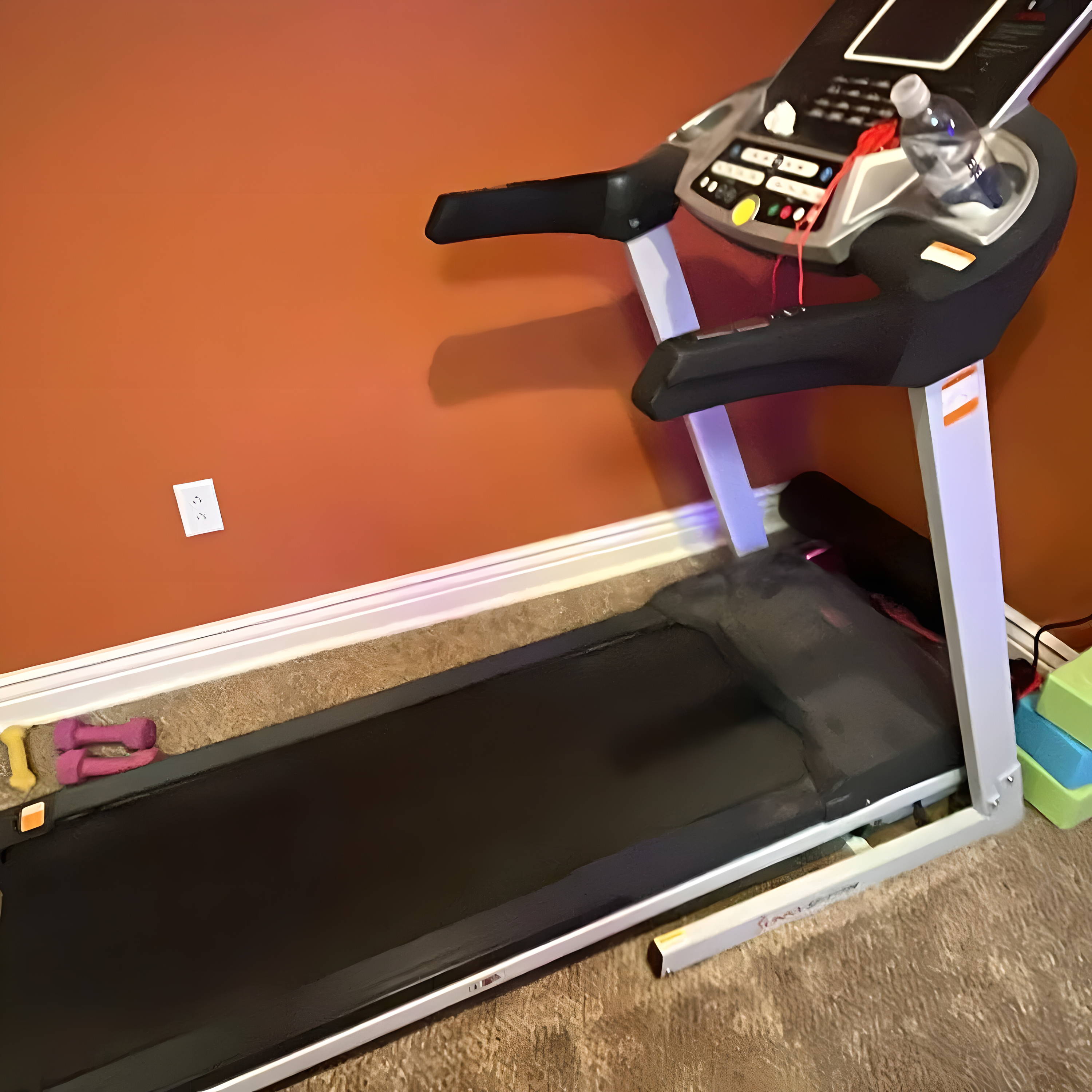 Performing Sunny Health & Fitness SF-T7724 Energy Flex Treadmill