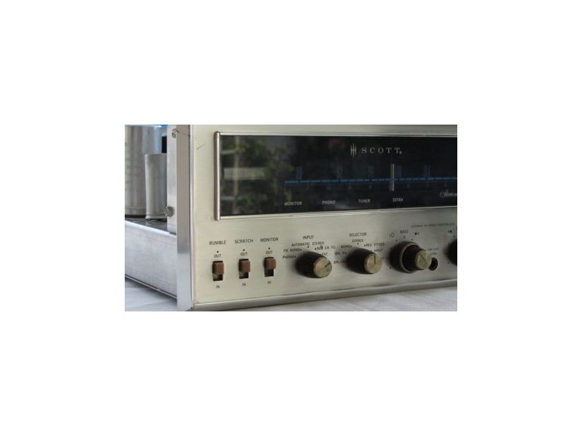 Vintage HH Scott Stereomaster 340-B Tube FM Stereo Receiver Amp in mint condition and works flawlessly