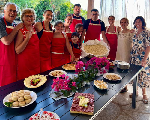 Cooking classes Olbia: Hands in the dough: Chijusoni and Pitzosu in Olbia