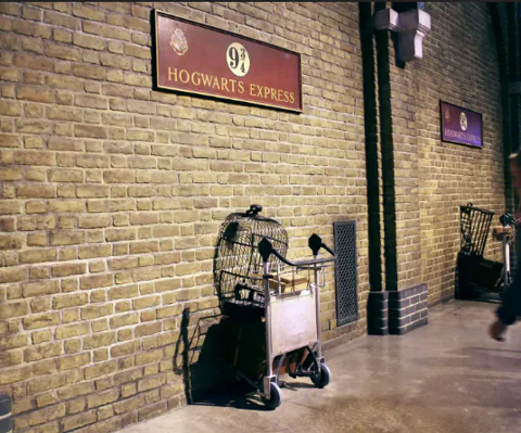 Hotel Pick-up: Warner Bros Studio - The Making of Harry Potter