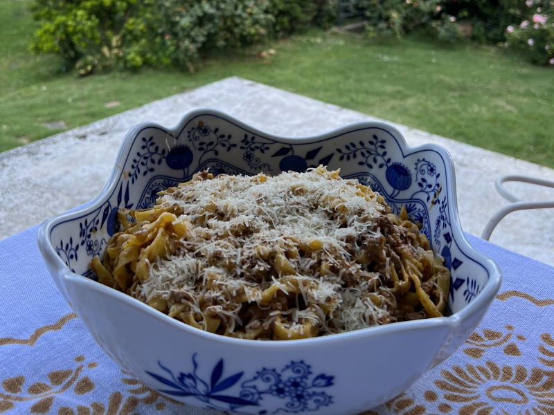 Corsi di cucina Castel San Pietro Terme: Tagliatelle al ragù simbolo della cucina Bolognese
