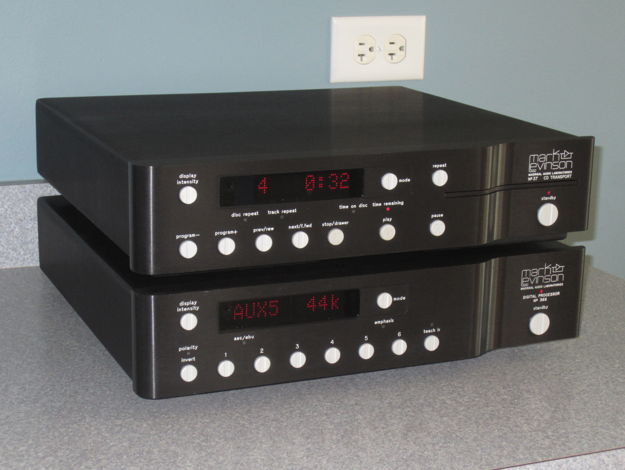 Mark Levinson No. 37 and No. 36S  CD transport and DAC set