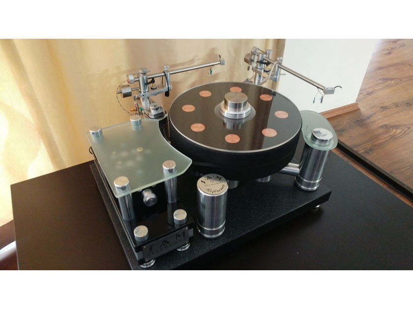 SAM Reference Small Audio Manufacture Reference Turntable with 2 SAM Arms