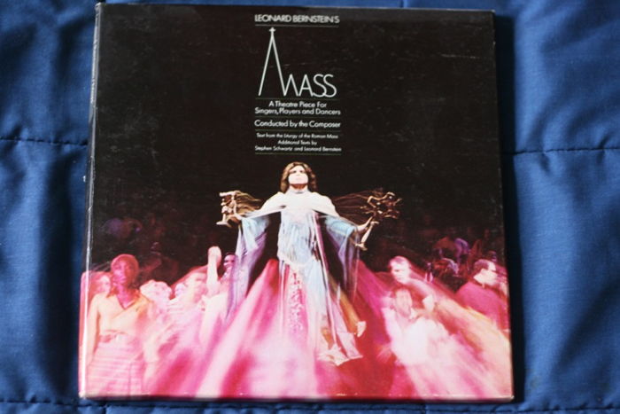Leonard Bernsteins - Mass M2 31008