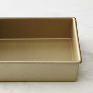 Williams Sonoma Goldtouch® Pro Nonstick Square Cake Pan