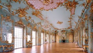 schloss charlottenburg verzierter saal