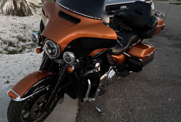 2014 HARLEY-DAVIDSON ROAD GLIDE motorcycle for rent near Nokomis, FL