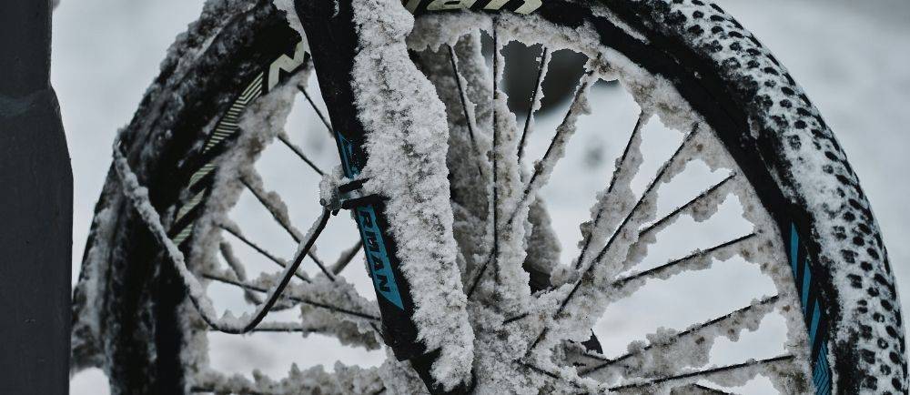Mountain biker skidding an e-MTB