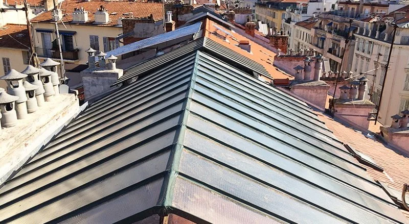 Rénovation de la couverture en tuiles de Marseille d’un bâtiment à Nice – Clemenceau — photo 14 sur 18 — CEG TOITURE