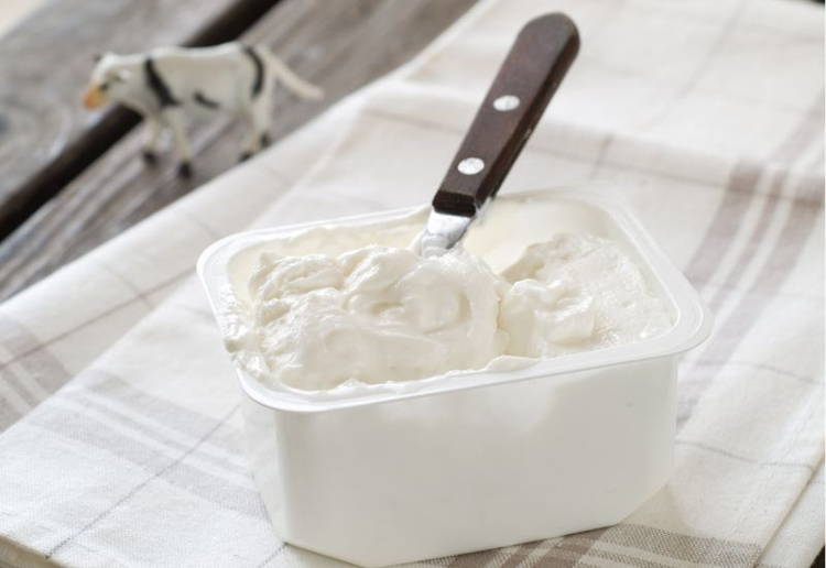 クリームチーズ 脂質