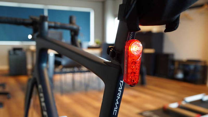 ロードバイクに必要なものは最低9個！あればなお良いものは8個！予算も