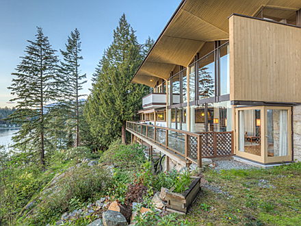  Balearen
- Exklusives Architektenhaus mit Seeblick in Vancouver, Kanada