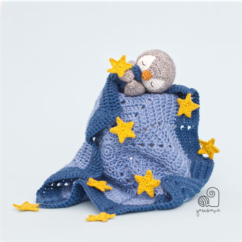 Peter the Penguin baby set