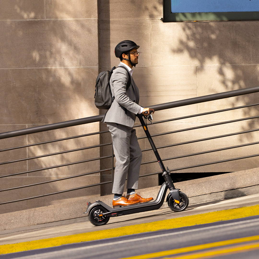 NIU KQi3 Pro Electric Kick Scooter for Early Eagle NIU® Official