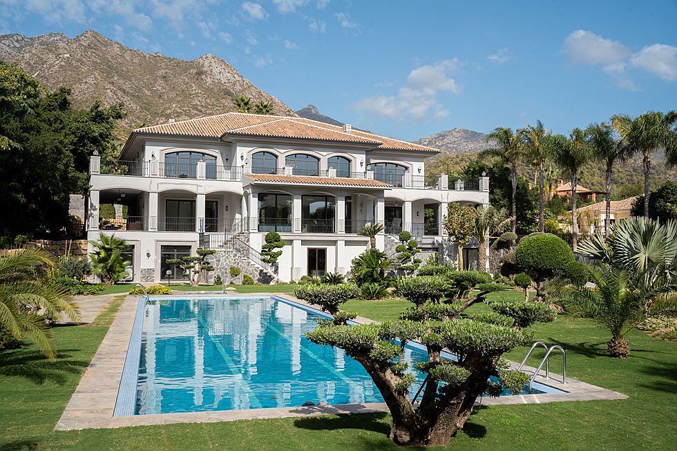  Marbella
- Villa de lujo en venta en Sierra Blanca Marbella.