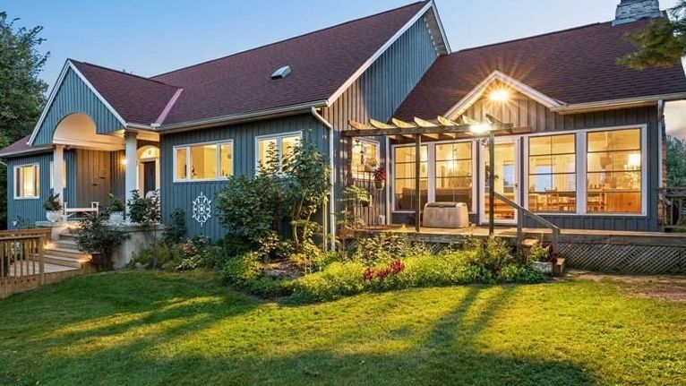 Slideshow image