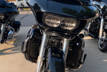 2022 HARLEY-DAVIDSON ROAD GLIDE LIMITED motorcycle for rent near Centennial, CO