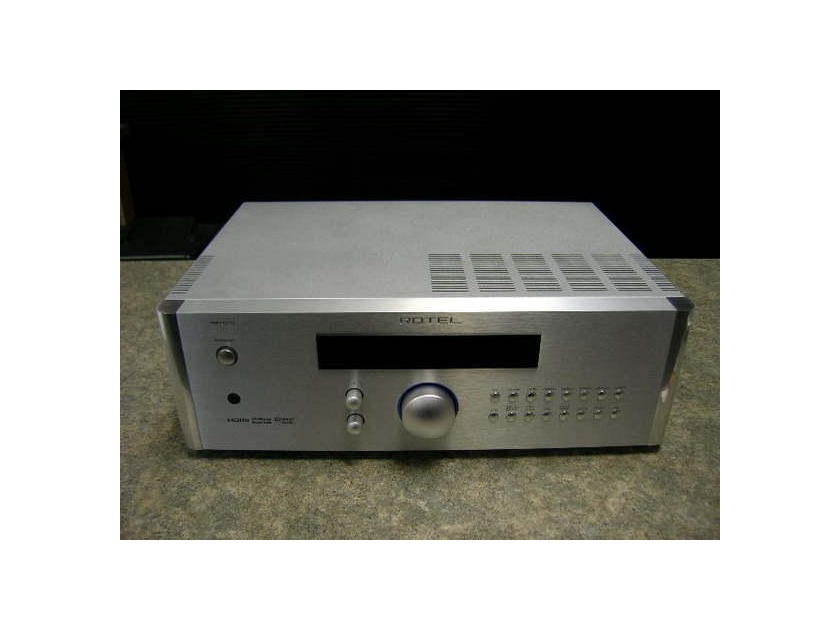 Rotel RSP-1570  Silver Finish
