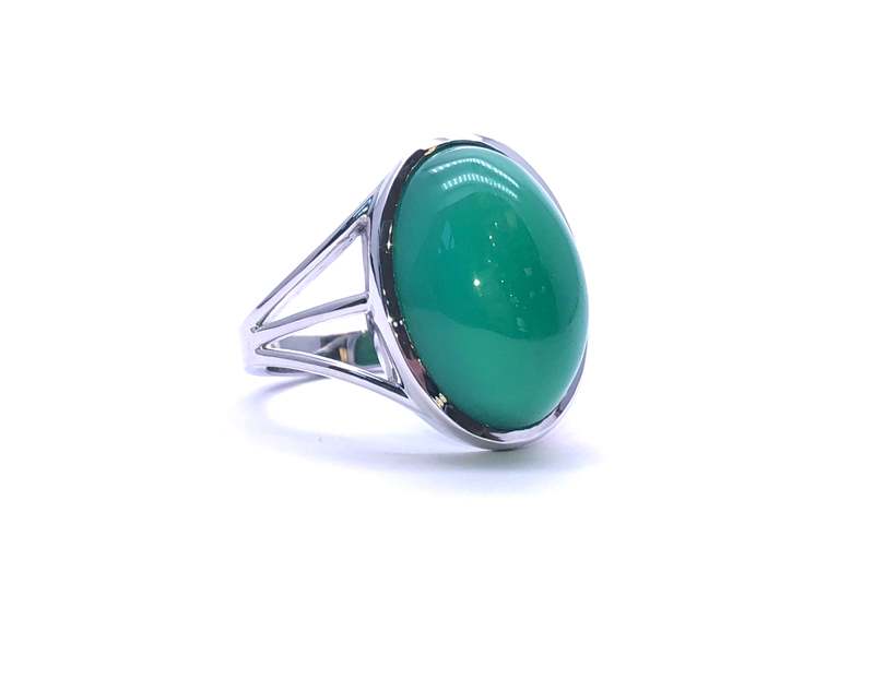 White gold ring with jade