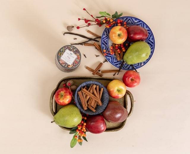 outdoor decoration nutcrackers with wreath and candy cane