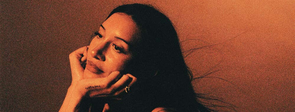 Studio Session w/ Julia Wolf