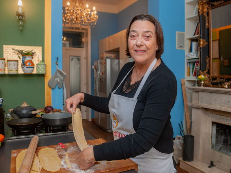 Cursos de cocina Salerno: Excelencia en la elaboración de pizzas: una exploración entre el gusto y el sabor.