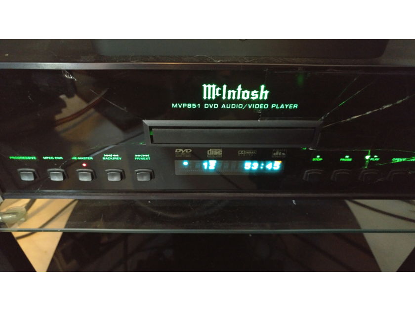 McIntosh MVP-851 DVD/CD player, superb sound, cosmeticaly challenged!