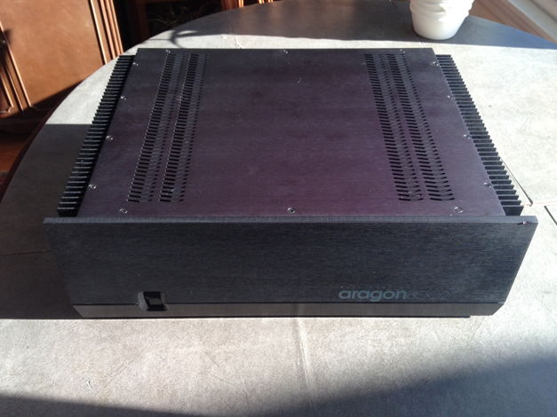 Aragon 8002 Made-in-USA Amplifier Masterpiece