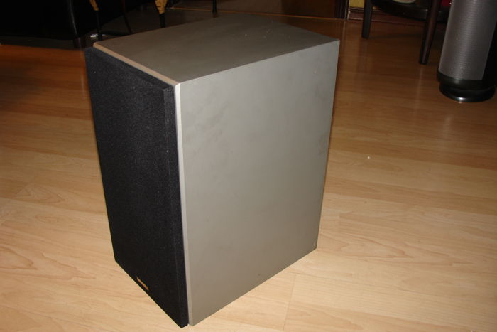 Dynaudio contour 1.3 mark ii 1 single speaker only