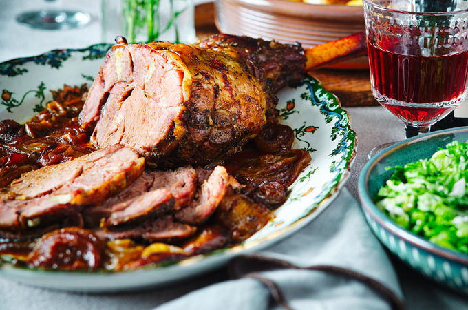 Gigot d’agneau rôti à la grecque