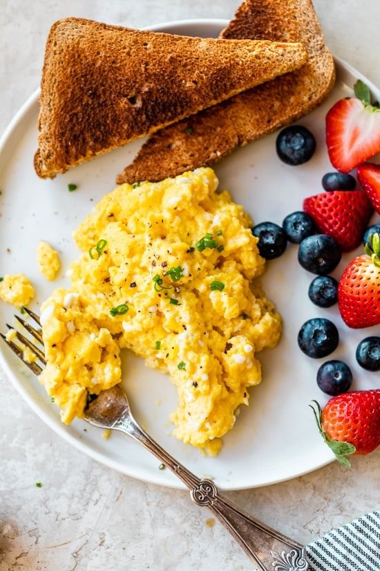 High-Protein Scrambled Eggs with Cottage Cheese - Skinnytaste