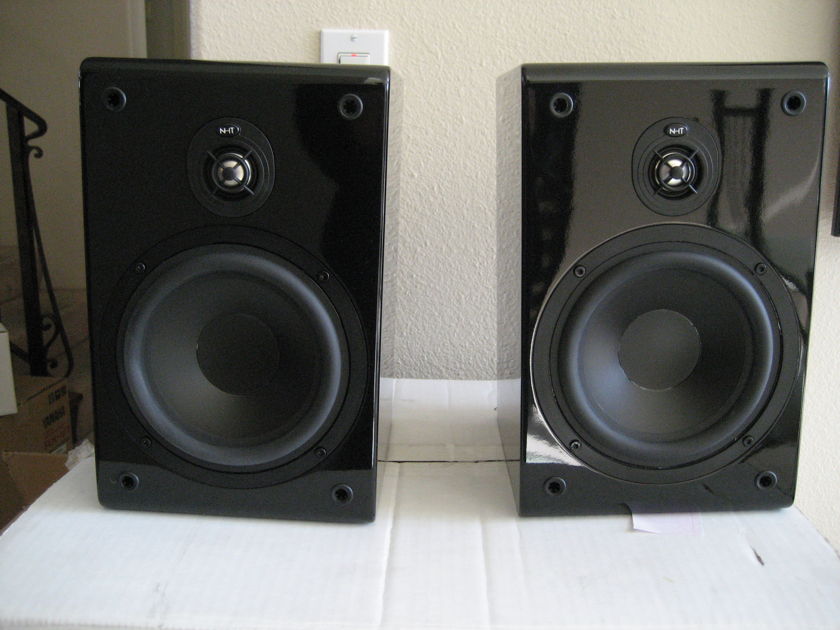 NHT - SB Series 5.1 Speaker System SB3x 2, SB2x2, SC1 Center, SW10II Gloss Black