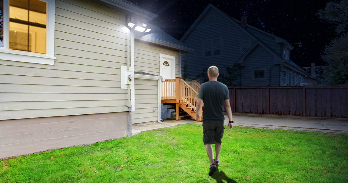 Backyard Olafus LED Solar Motion Lights