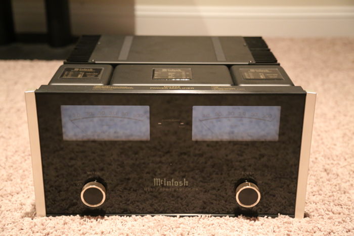 McIntosh MC-302 Amplifier