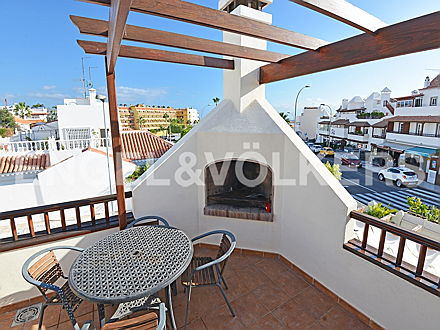  Costa Adeje
- Property for sale in Tenerife: Extraordinary villa in the heart of La Caleta with separate apartment, Engel & Völkers Costa Adeje