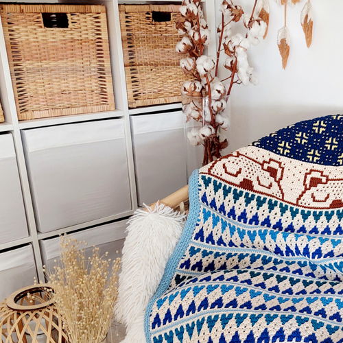 SLEEP TIGHT, LITTLE BEAR. Overlay mosaic crochet baby blanket pattern