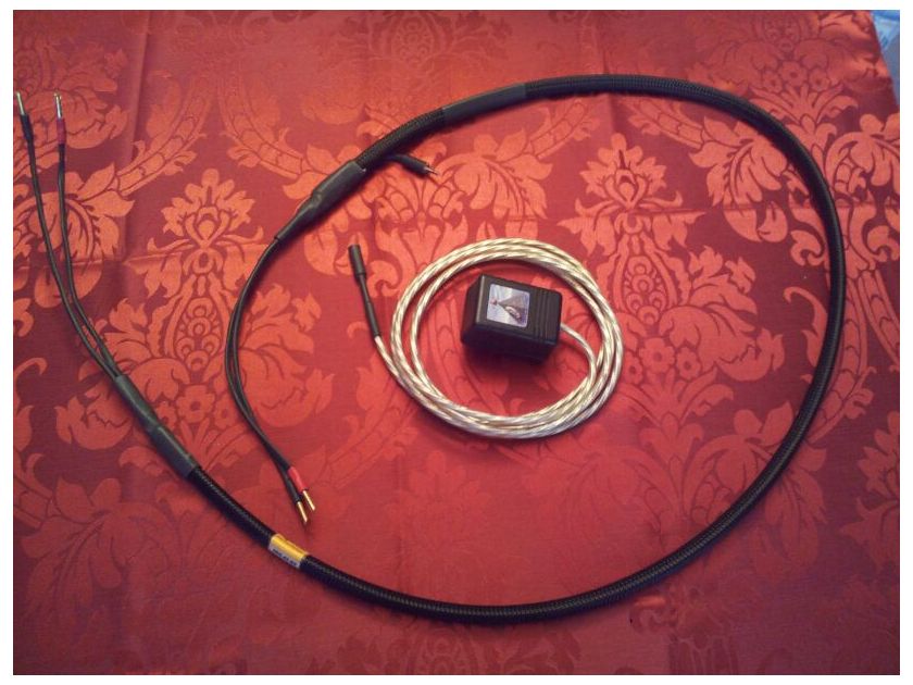 Synergistic Research Acoustic Reference Tesla Series Speaker Cable 6 ft (Single Cable) for Center Channel (Demo)