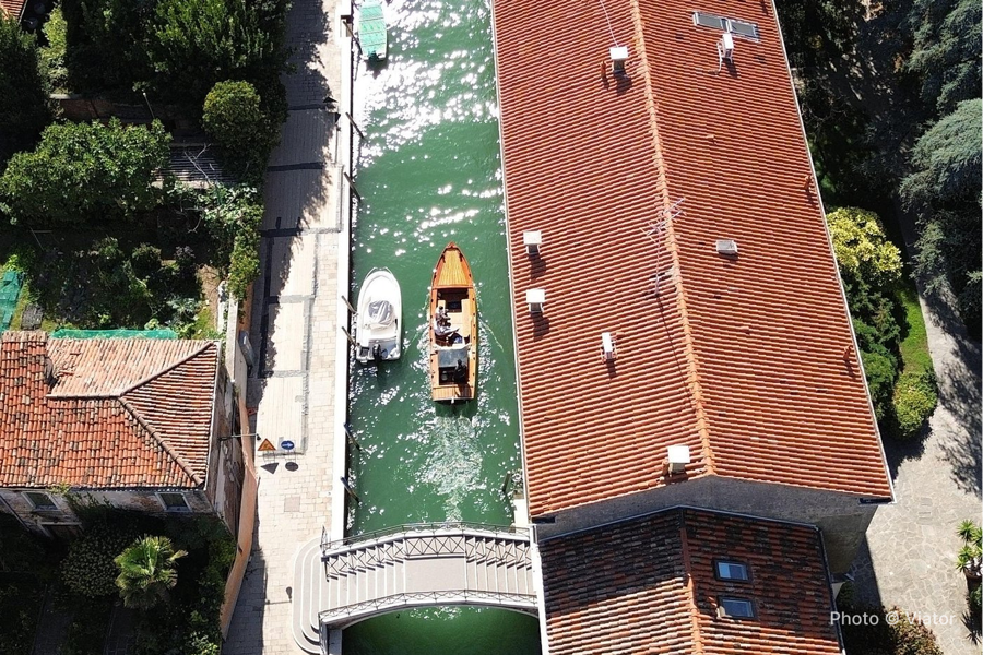 Venice Lagoon Tour with Historic Venetian Boat - photo 5