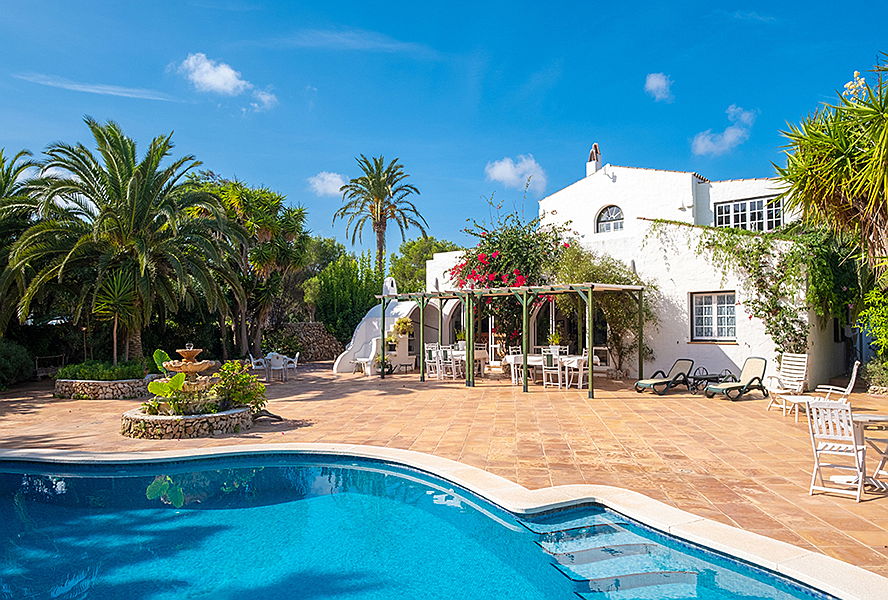  Mahón
- Haus mit großzügigem Außenbereich, Pool und Nebenbauten zum Kauf in Es Castell, Menorca