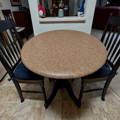 round fitted table topper with elastic