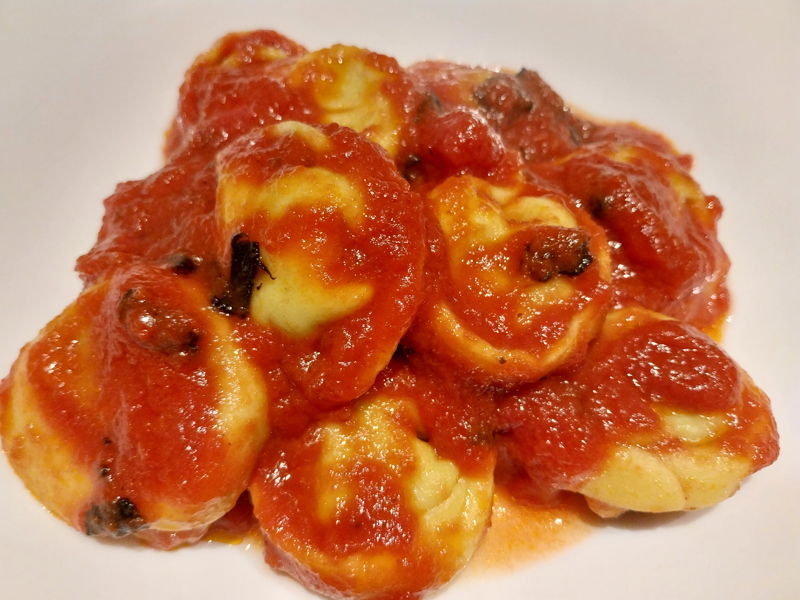 Cooking classes Rome: Prosecco & Grandma’s Tortelli in a Historic Palace in Rome