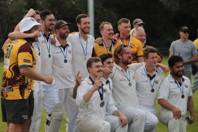 South Warrandyte Cricket Club Cricket Club Logo