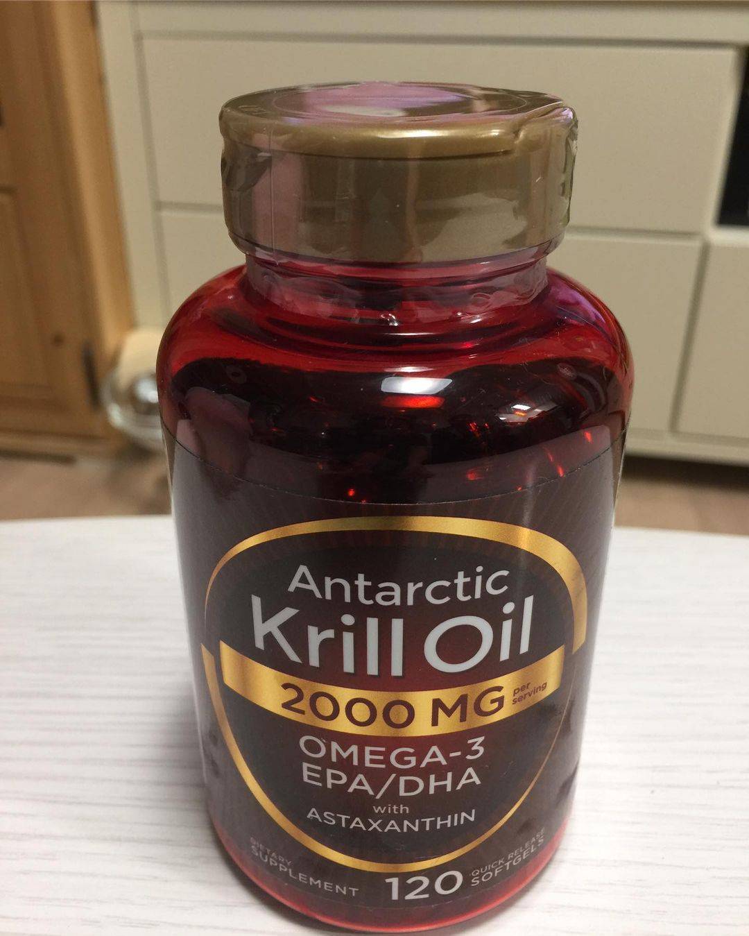 Carlyle Krill Oil instagram