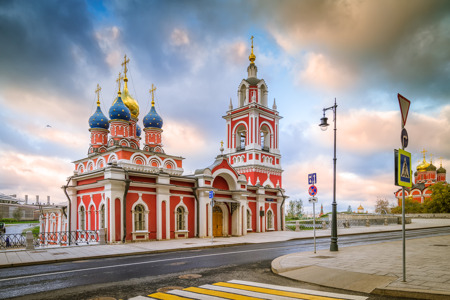 Morning view of the street Varvarka_ St. George Church.jpg